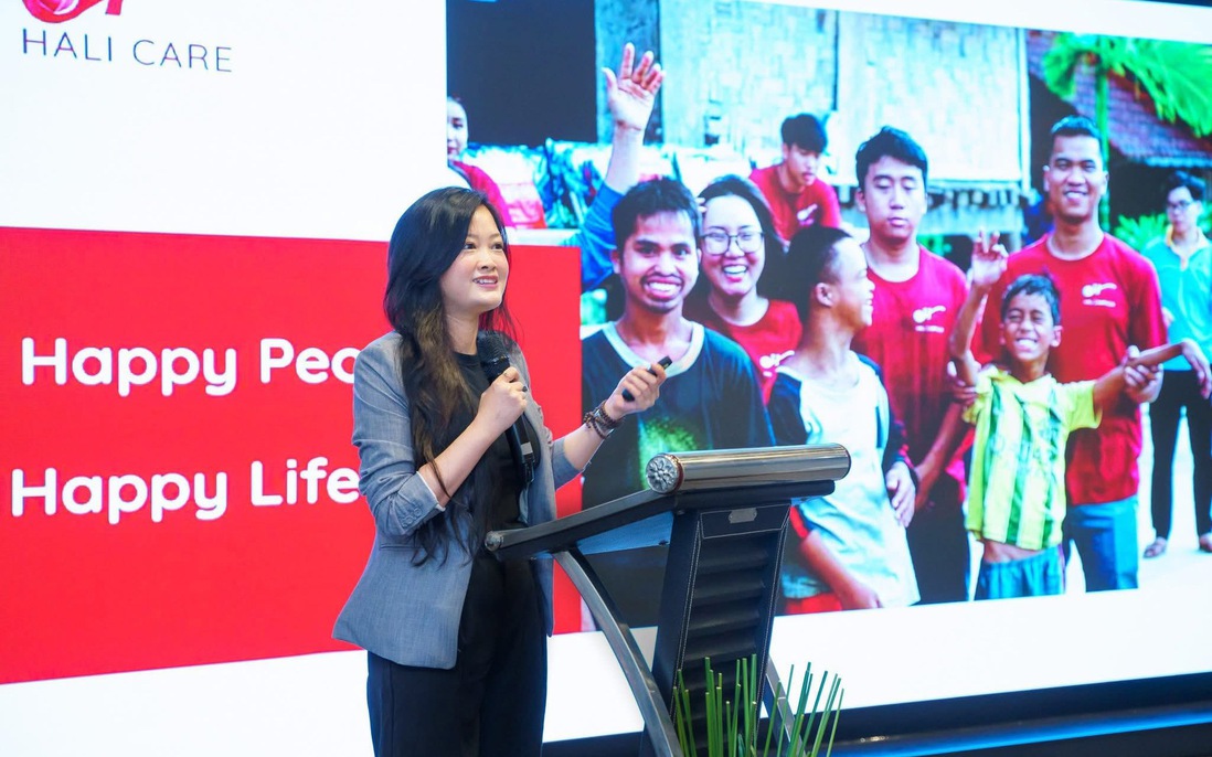 Tái chế rác thải nhựa, tạo cơ hội việc làm cho người khiếm thính