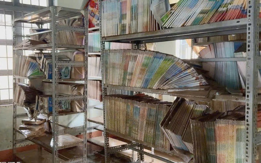 Trước 10/12, hoàn thành sửa chữa trường lớp, hỗ trợ sách vở cho học sinh vùng lũ