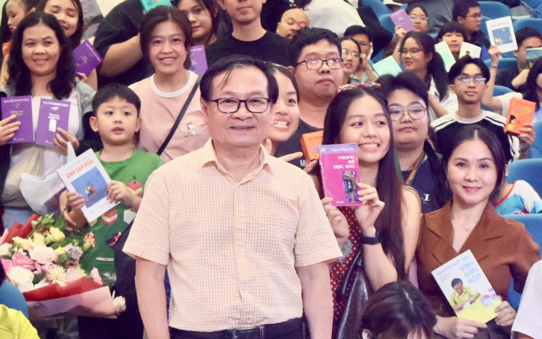 30 năm bộ sách Kính vạn hoa: "Tài sản tuổi thơ" của nhiều thế hệ độc giả