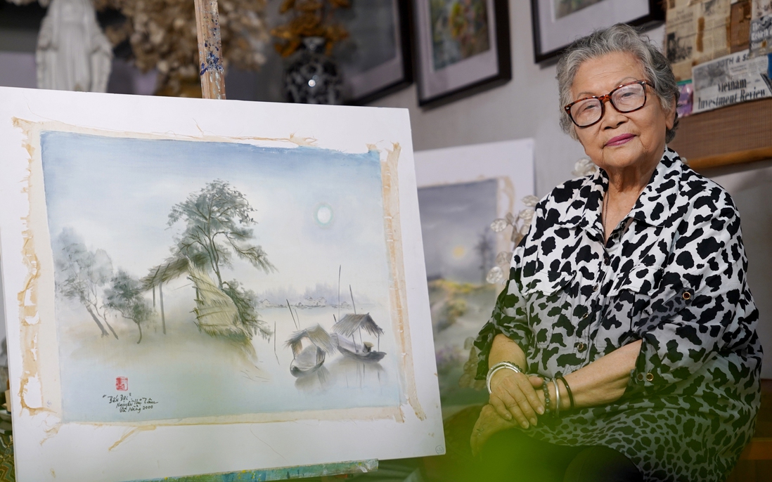 Giới thiệu 50 bức tranh lụa của nữ hoạ sĩ 90 tuổi