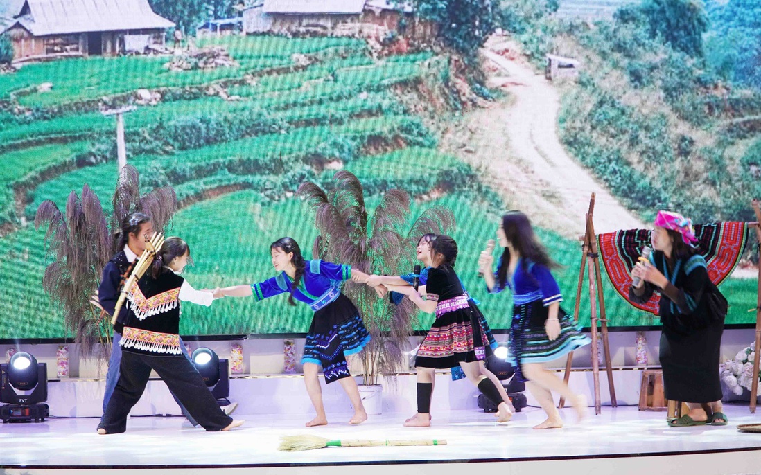 Chia sẻ sáng kiến truyền thông xây dựng gia đình "5 không, 3 sạch", "5 có, 3 sạch"