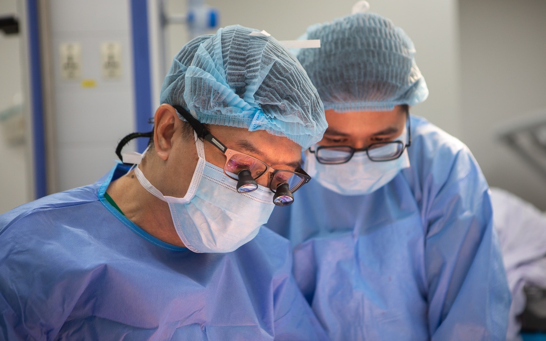 Giảng viên đại học được cứu sống nhờ sinh viên hiến gan