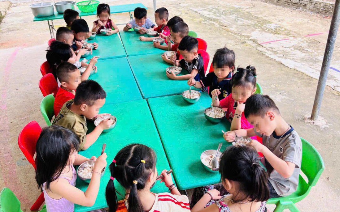 Dự án "Nuôi em Nghệ An" thu hẹp hỗ trợ: 102 trẻ không còn kinh phí ăn trưa