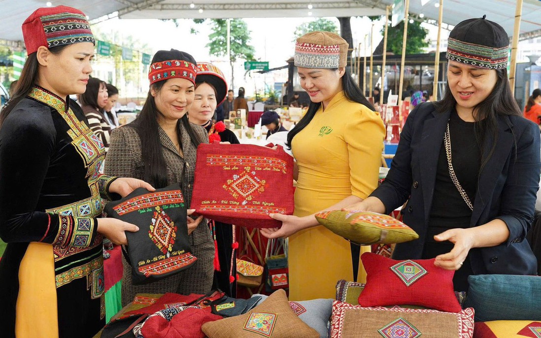 Giảm nghèo về thông tin giúp phụ nữ Thái Nguyên tiếp cận chính sách, tri thức và thị trường