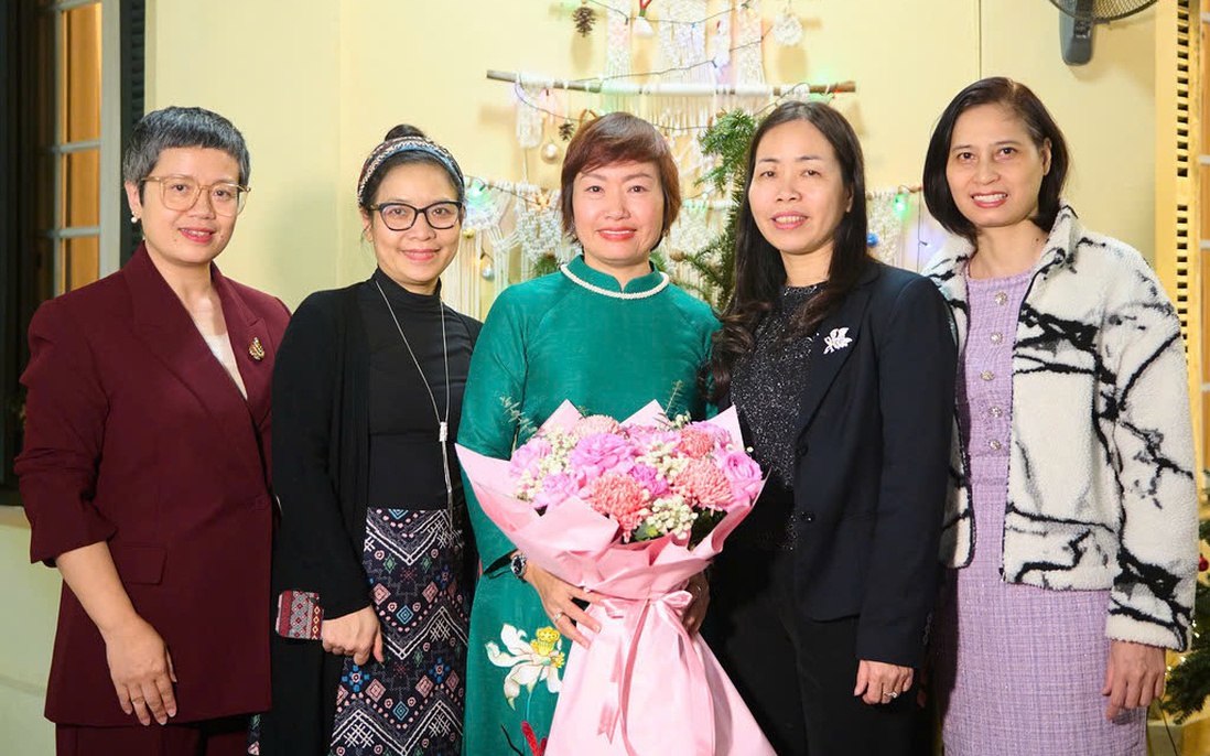 Người phụ nữ Việt Nam đầu tiên được Hoàng gia Anh vinh danh