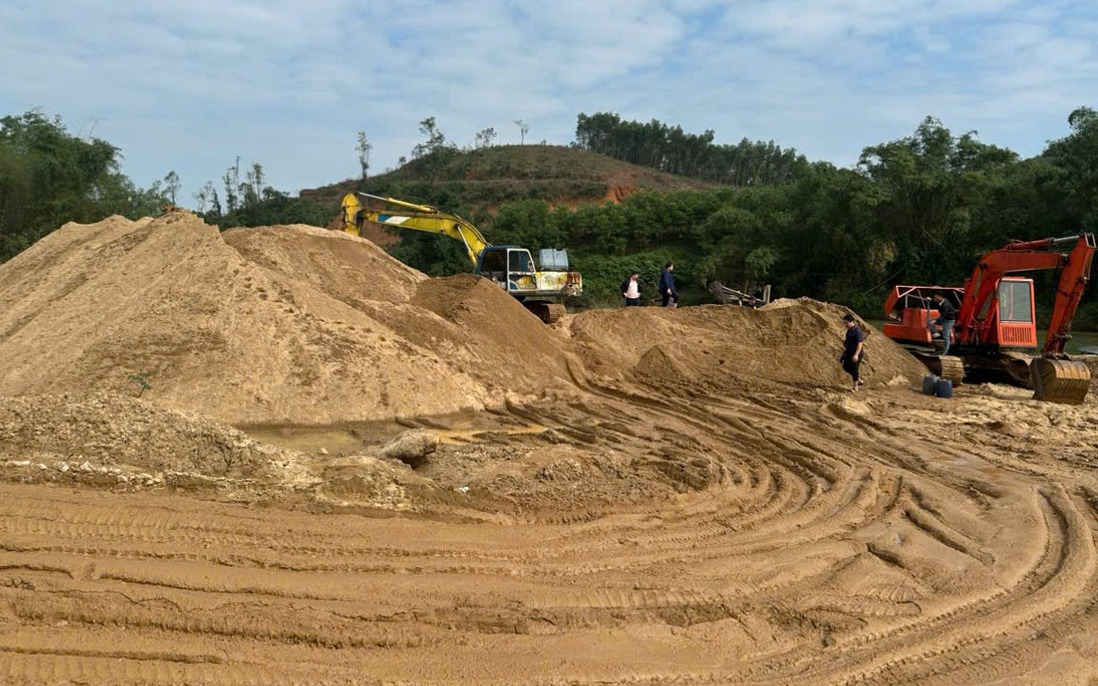 Quảng Trị: Hai đối tượng khai thác trái phép hơn 5.500 m³ cát, giá trị hơn 1,1 tỷ đồng