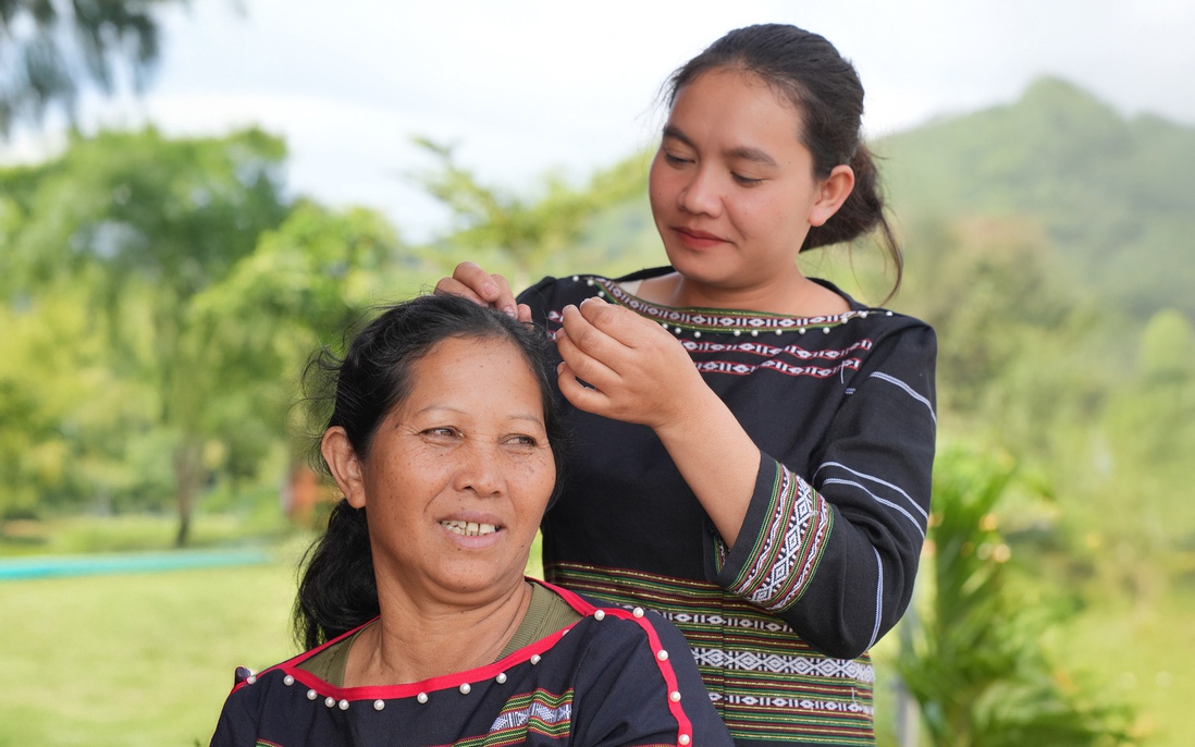 Phụ nữ M’Nông, chủ thể trên hành trình gìn giữ và trao truyền bản sắc văn hóa