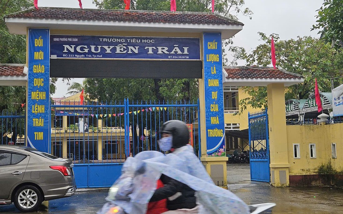 Huế: 8 học sinh tiểu học nôn ói sau bữa ăn bán trú tại trường