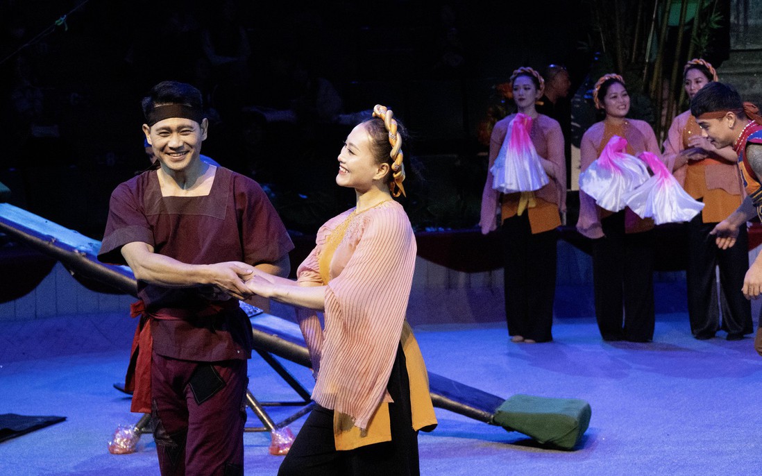 Xiếc đương đại tìm hướng "hút" khán giả