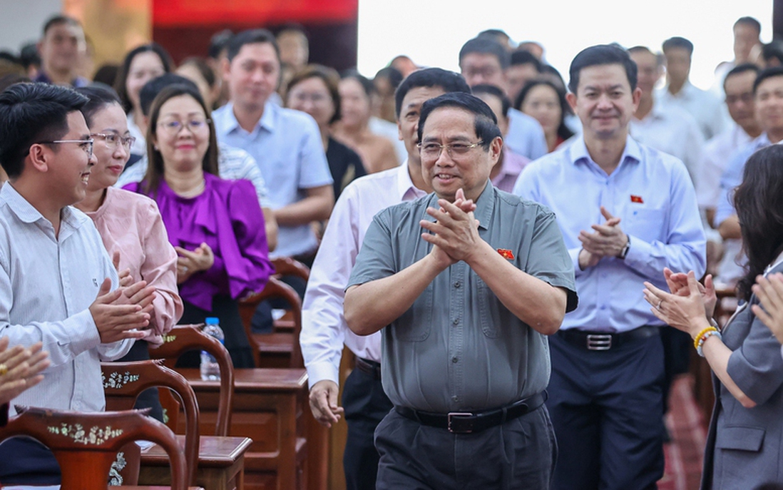 Thủ tướng: Dự kiến đầu tư gần 700 nghìn tỷ đồng cho y tế và giáo dục trong 10 năm tới