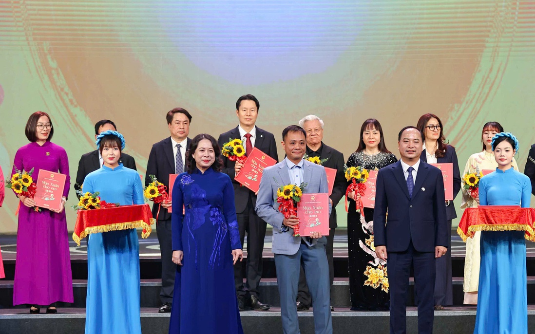 "Mùa xuân cho em" lần thứ 19 tiếp nhận hơn 112 tỷ đồng hỗ trợ trẻ khó khăn, hoàn cảnh đặc biệt