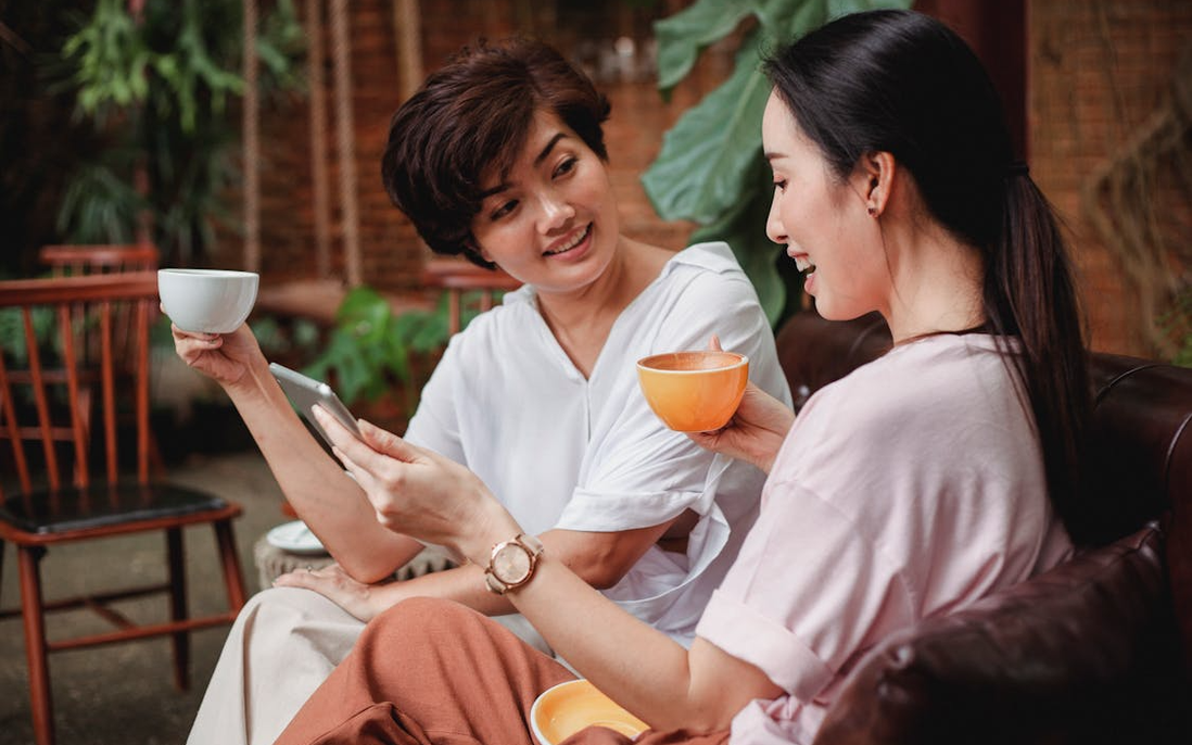 Sống rạng ngời nhờ lan tỏa hạnh phúc