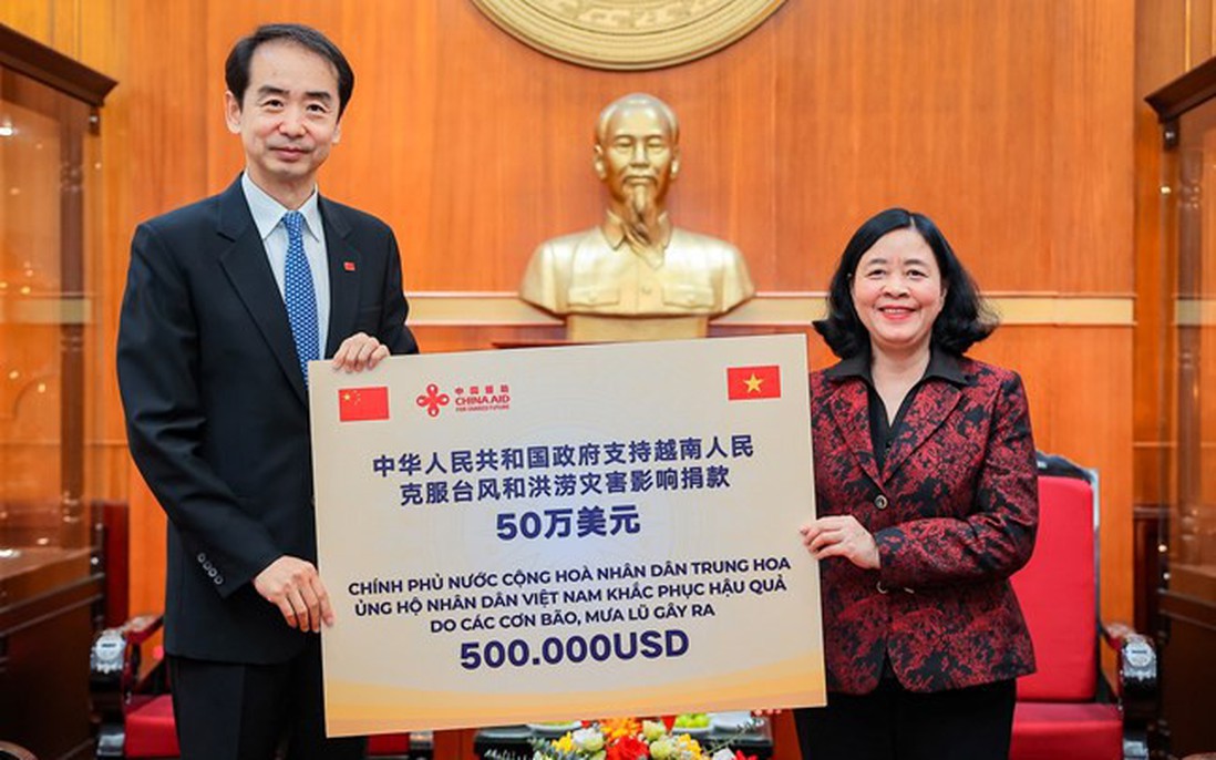 Tiếp nhận 500.000 USD từ Chính phủ Trung Quốc hỗ trợ khắc phục hậu quả mưa lũ 