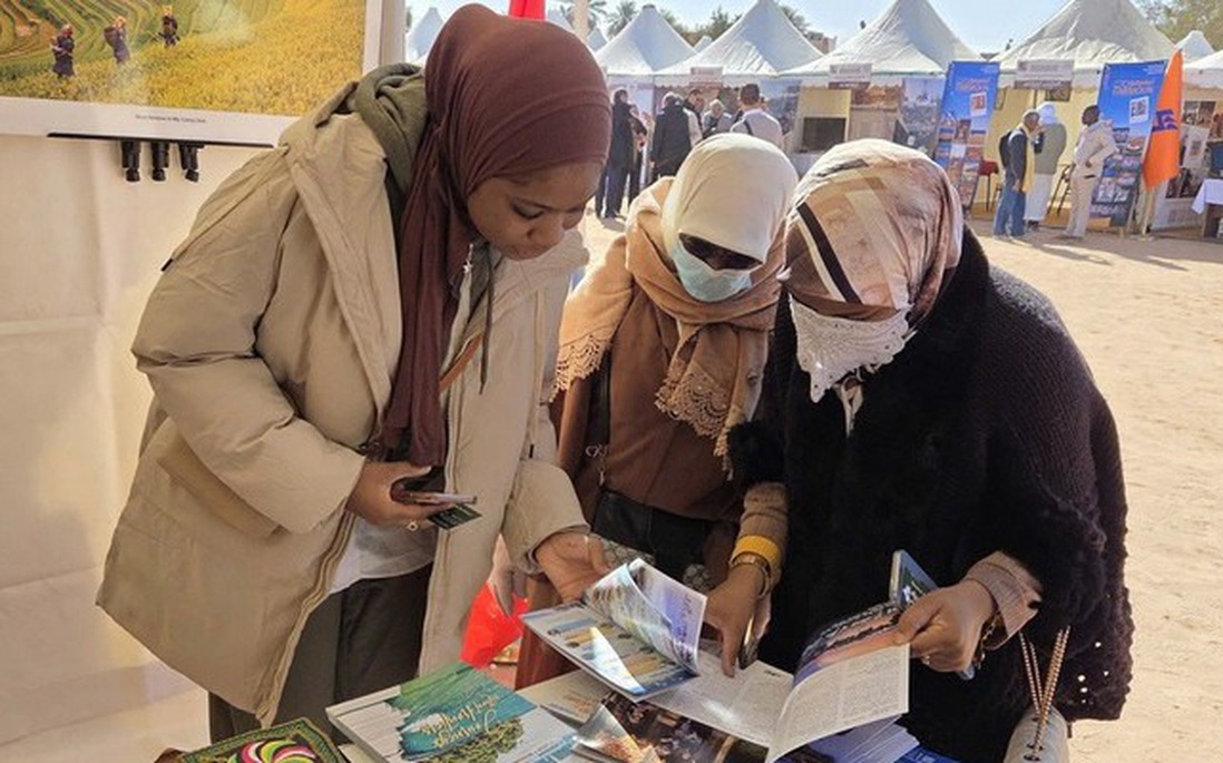 Du lịch Việt Nam gây ấn tượng tại Lễ hội Sa mạc Sahara Quốc tế