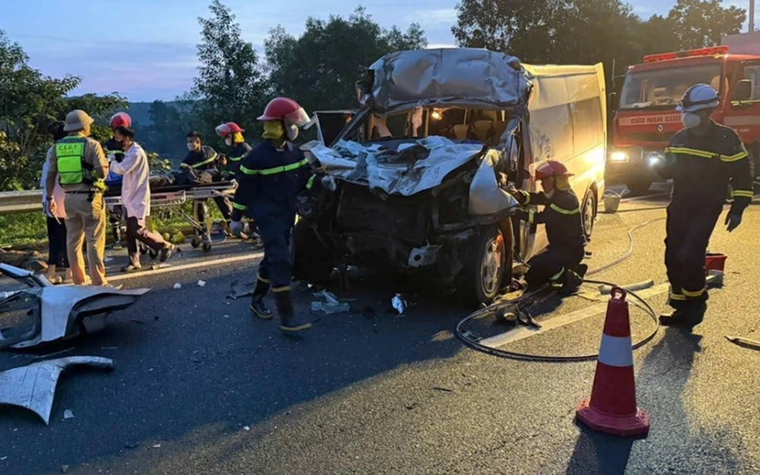 Thủ tướng yêu cầu làm rõ nguyên nhân vụ tai nạn trên cao tốc Đà Nẵng-Quảng Ngãi