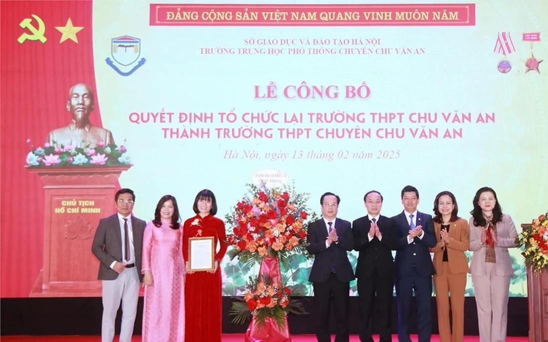 Hà Nội công bố quyết định thành lập Trường THPT chuyên Chu Văn An