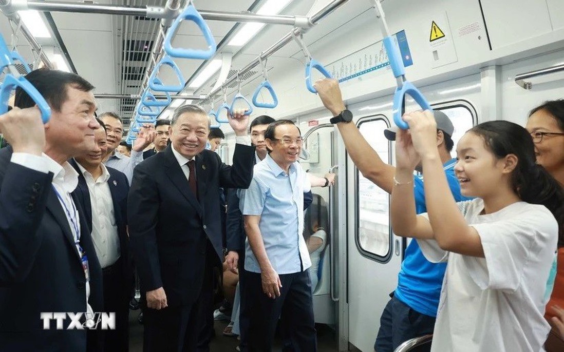 Tổng Bí thư Tô Lâm trải nghiệm tuyến Metro số 1 Bến Thành - Suối Tiên