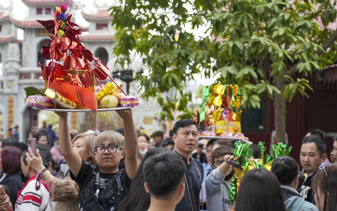 Để an toàn, vui trọn vẹn khi du xuân