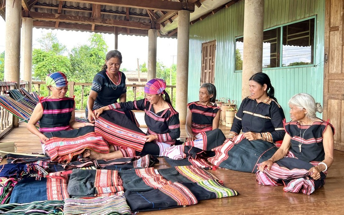 Gia Lai 50 năm sau ngày giải phóng: Đổi mới toàn diện, vững vàng bước vào kỷ nguyên mới