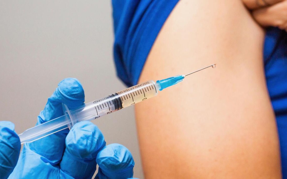 Cảm thấy ốm yếu và mệt mỏi sau tiêm vaccine phòng cúm có bình thường không?