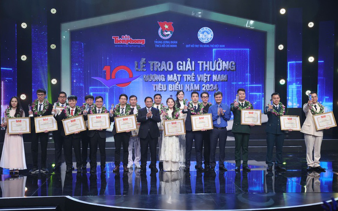 Thủ tướng đề nghị thanh niên Việt Nam thực hiện "Ba tiên phong" và "Sáu trọng tâm"