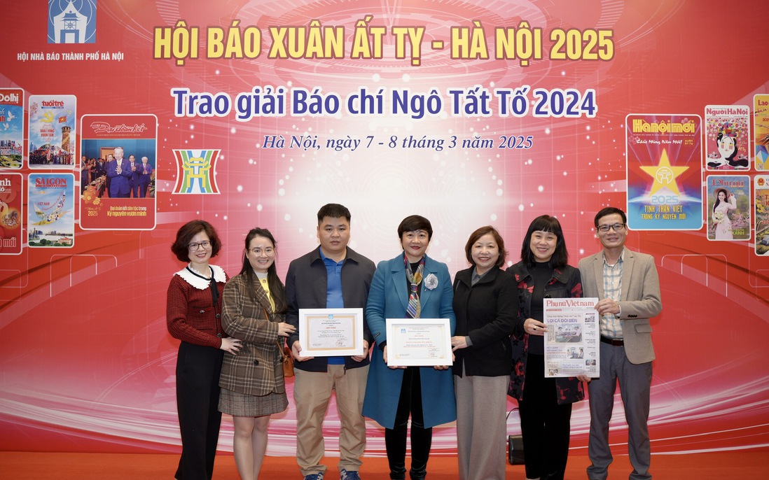 Báo Phụ nữ Việt Nam đoạt 2 giải tại Hội báo Xuân Ất Tỵ - Hà Nội 2025