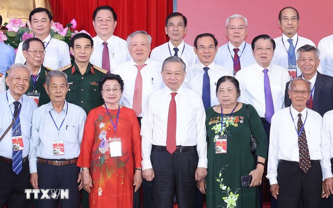Tổng Bí thư: Sáp nhập tỉnh không phải "2 cộng 2 bằng 4" mà "2 cộng 2 lớn hơn 4"