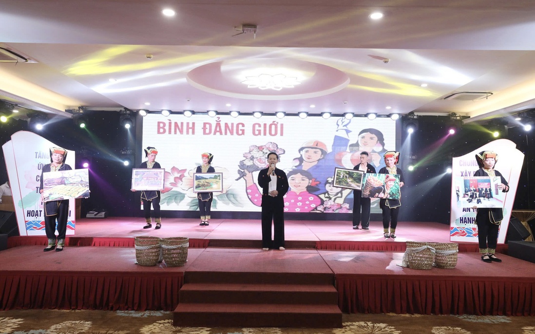 Phụ nữ Lạng Sơn ứng dụng công nghệ thông tin trong tuyên truyền về bình đẳng giới