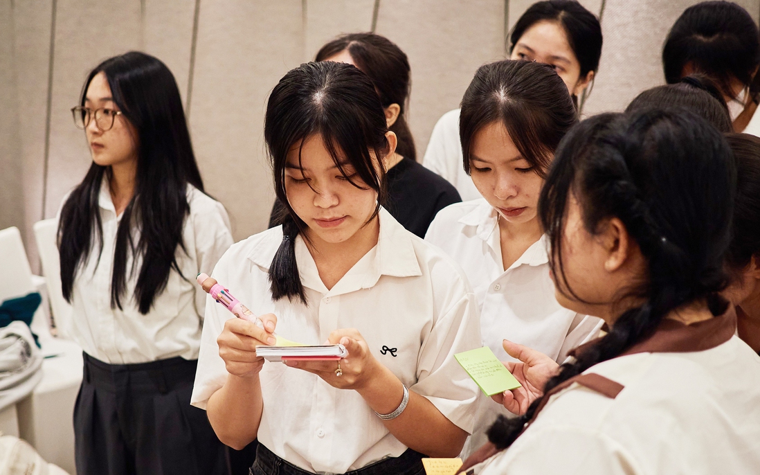 Đồng hành cùng nữ sinh Việt Nam trên hành trình khám phá nghề nghiệp