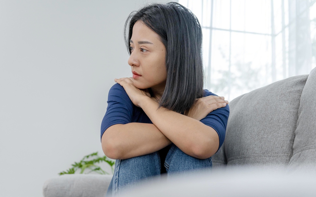 Sau giỗ đầu của chồng, tôi nhận được lời tỏ tình từ người bạn thân của anh ấy