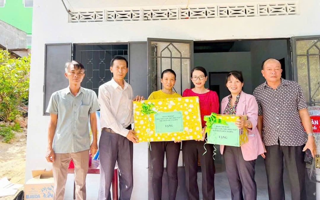 Lâm Đồng: Ban chỉ đạo "Xóa nhà tạm, nhà dột nát" trao nhà cho phụ nữ nghèo