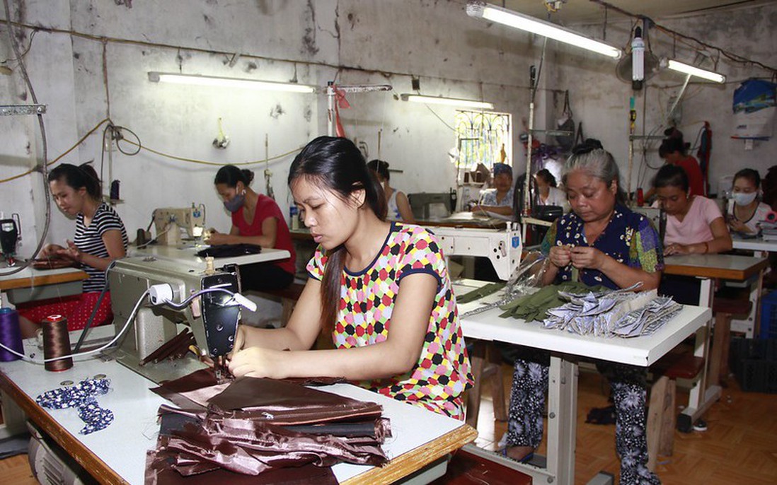 Khoảng trống năng lực tiếp cận thông tin của lao động dệt may