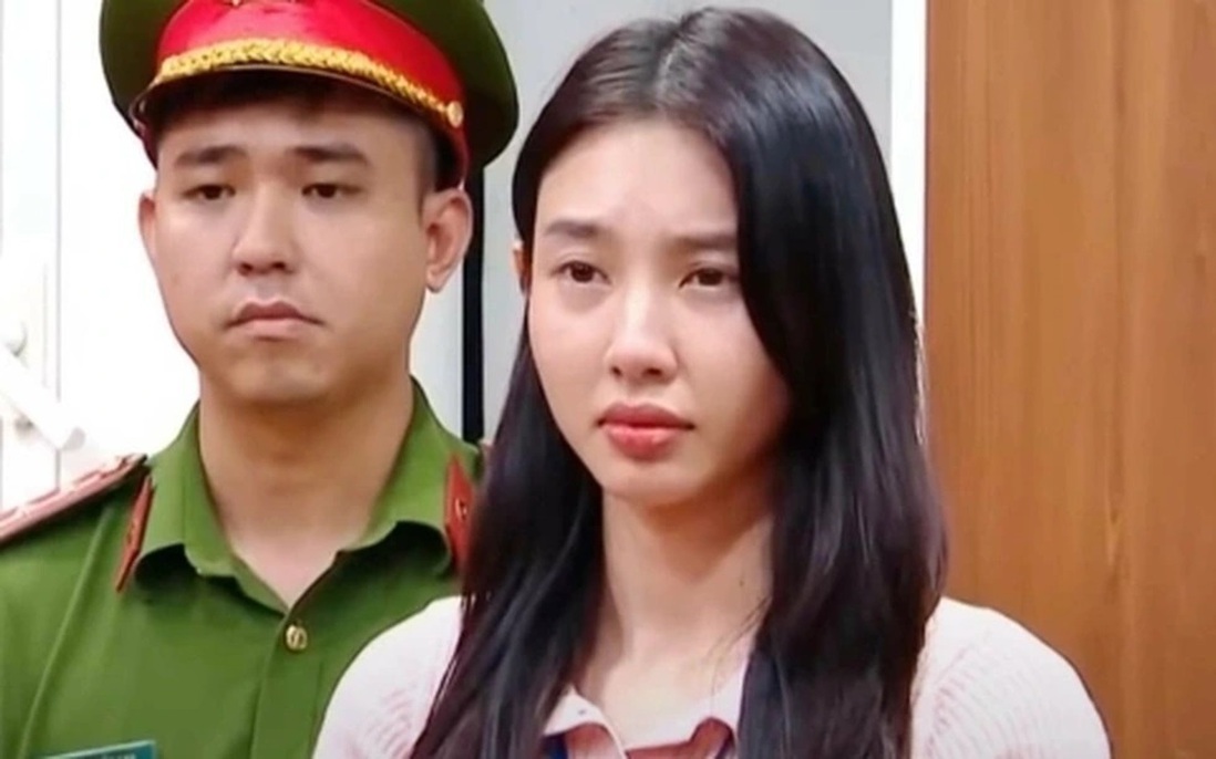 Hoa hậu Thùy Tiên bị tước danh hiệu Gương mặt trẻ Việt Nam tiêu biểu