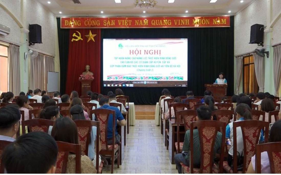 Tập huấn nâng cao năng lực thực hiện bình đẳng giới cho Chủ tịch Hội LHPN cấp xã