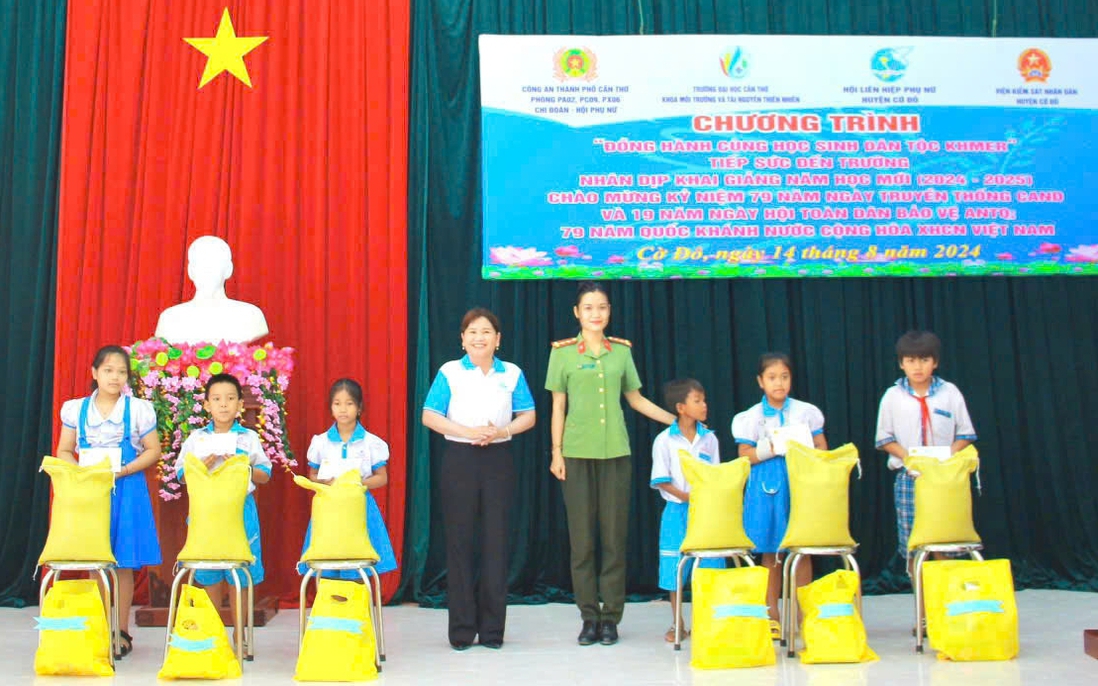 Cần Thơ vận động phụ nữ các dân tộc tham gia hoạt động xã hội