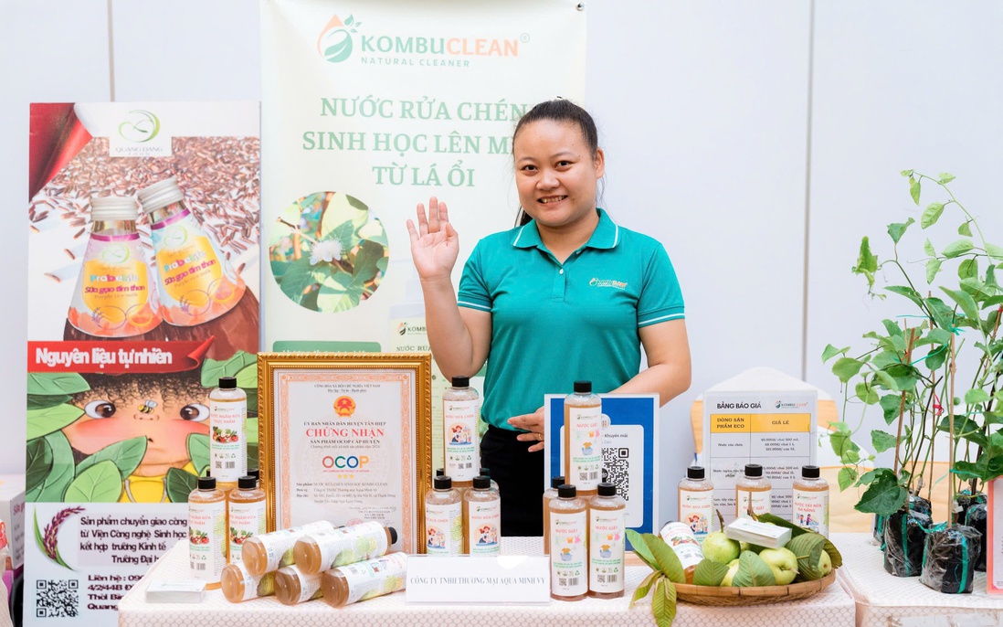 Nhân viên ngành thủy sản rẽ lối khởi nghiệp với lá ổi