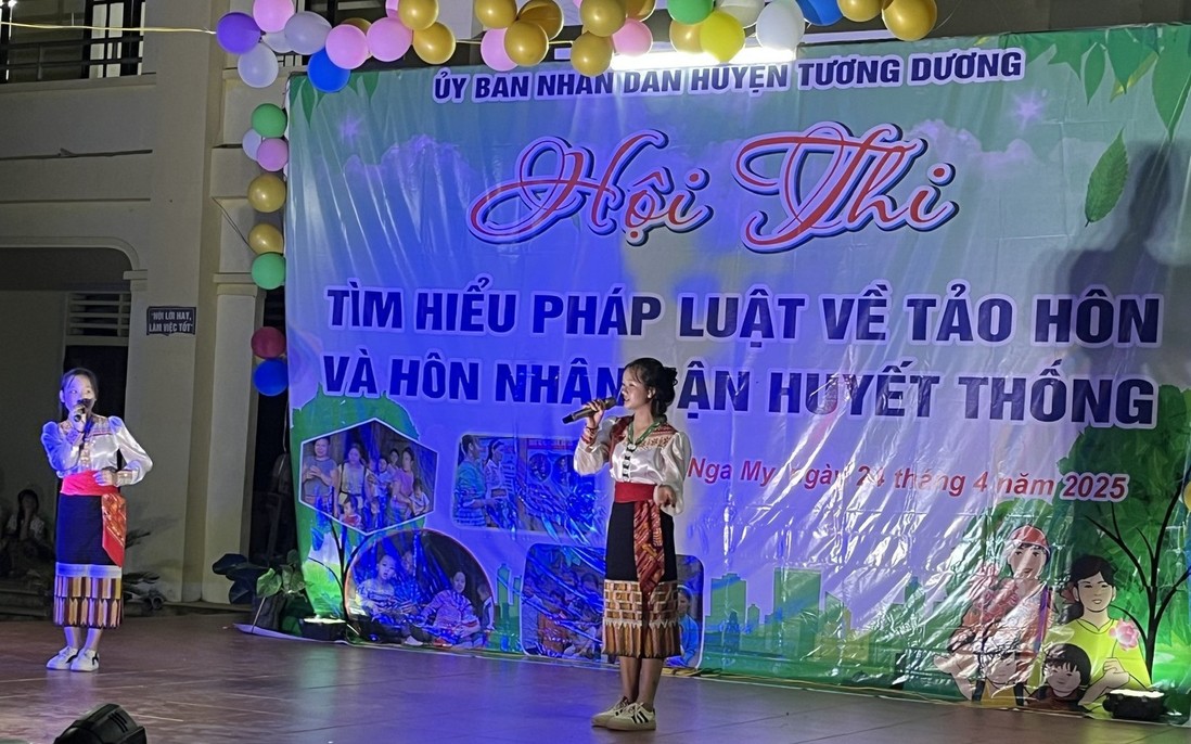 Chấm dứt tình trạng hôn nhân cận huyết ở huyện vùng cao Tương Dương