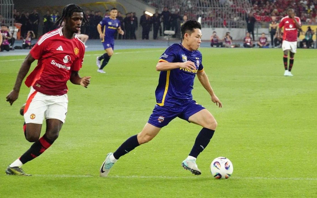 Manchester United thất bại trước đội bóng Các ngôi sao Đông Nam Á