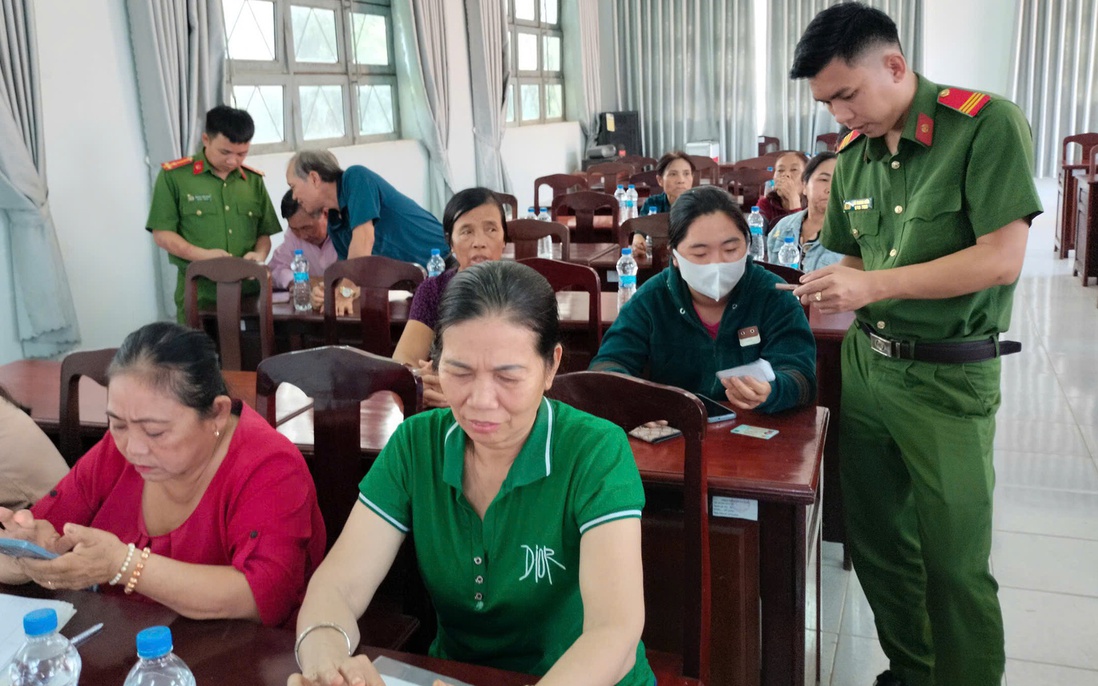 Truyền thông, tư vấn pháp luật cho phụ nữ xã biên giới Hưng Phước