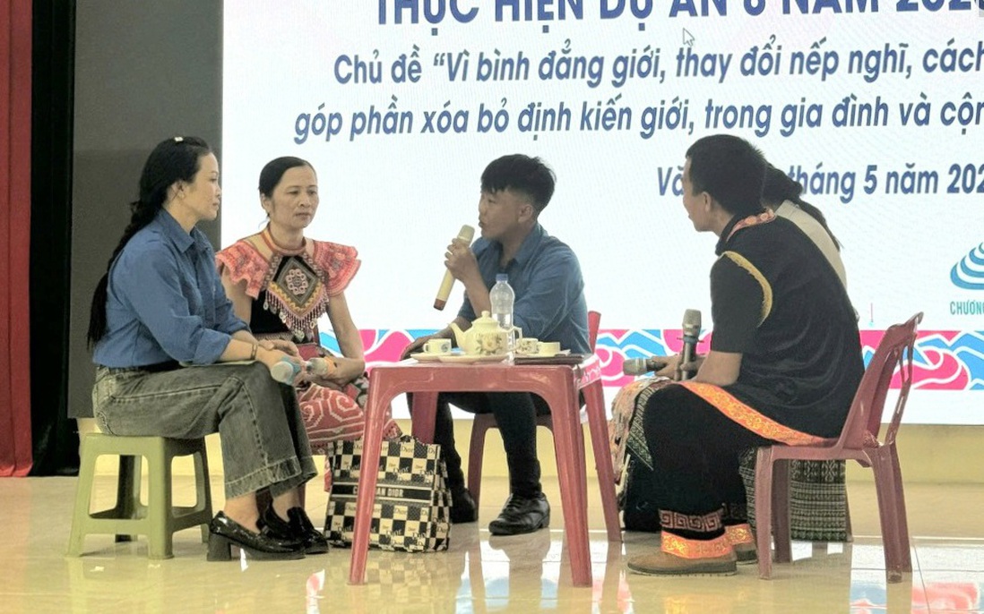 Hội LHPN Văn Chấn: Giao lưu các Tổ truyền thông cộng đồng năm 2025