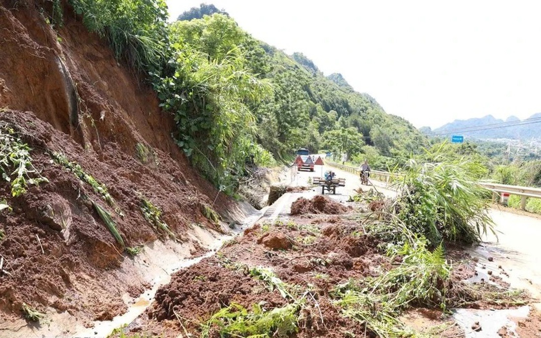 Mưa lớn tiếp tục kéo dài, đề phòng lũ quét, sạt lở đất ở 12 tỉnh Bắc Bộ