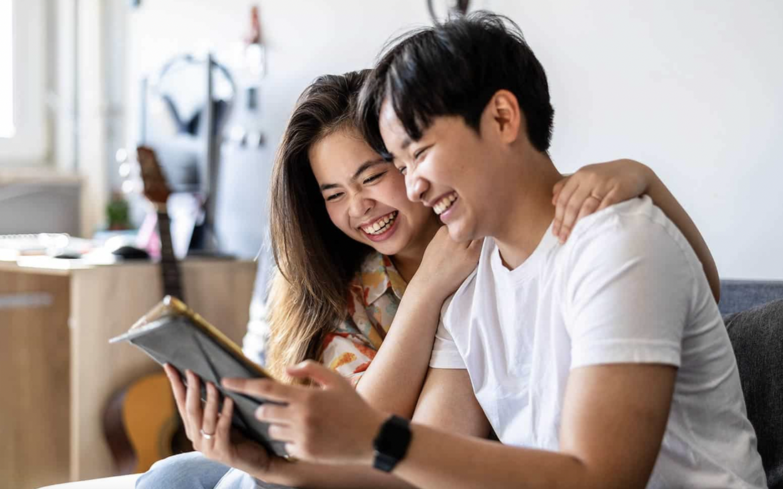 Tháo gỡ "4 nút thắt" những năm đầu hôn nhân