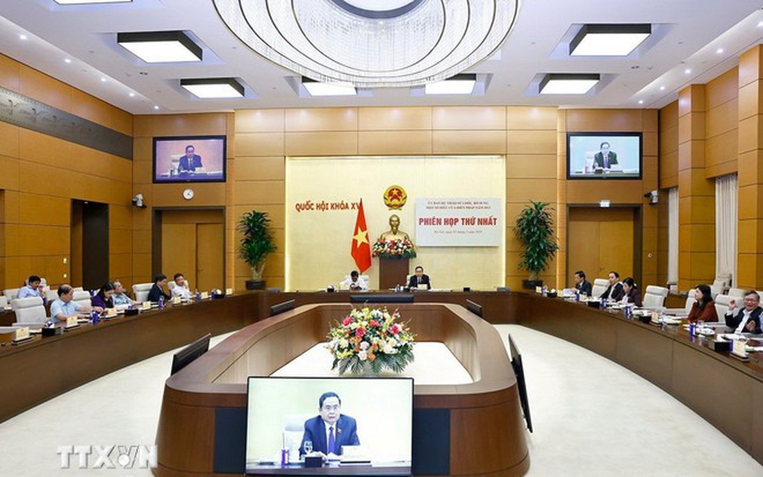 Phiên họp thứ nhất Ủy ban dự thảo sửa đổi, bổ sung một số điều Hiến pháp 2013