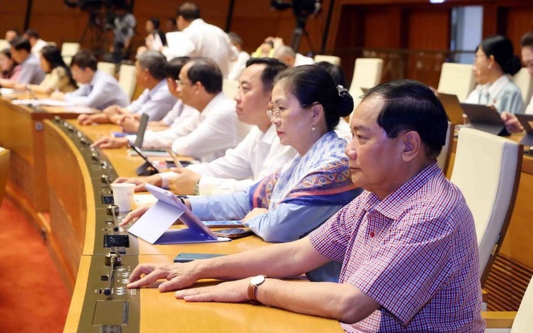 Dự thảo Nghị quyết sửa đổi, bổ sung một số điều của Hiến pháp nước Cộng hòa XHCN Việt Nam năm 2013