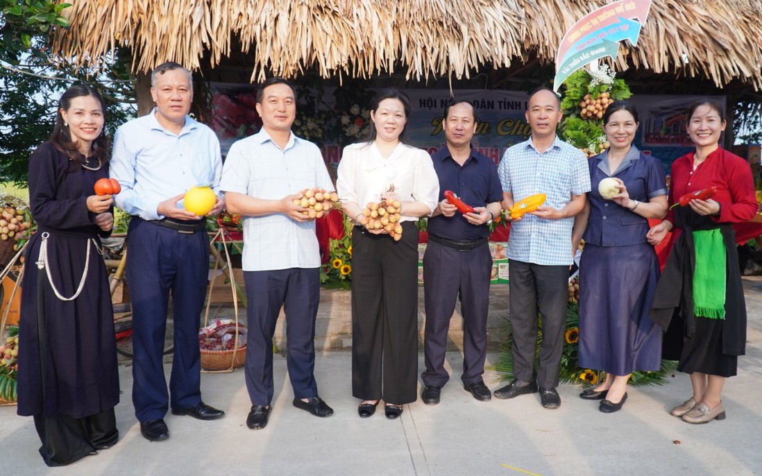 Sản phẩm OCOP hội tụ ở "Chợ phiên nông sản an toàn Bắc Ninh 2025"