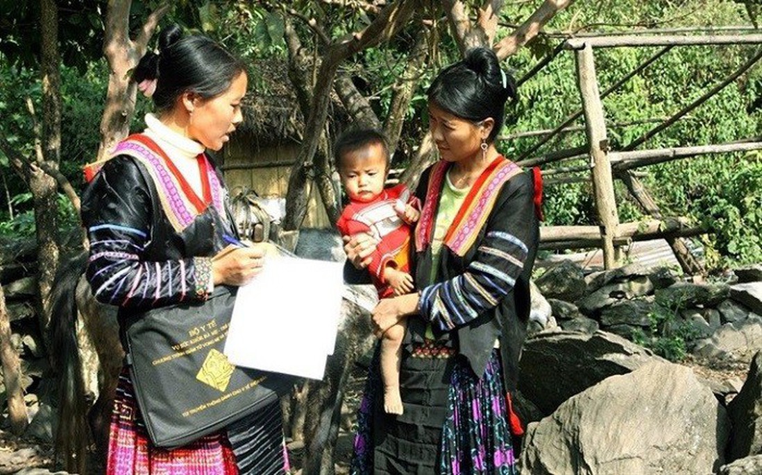 Phụ nữ dân tộc thiểu số sinh con khi chưa kết hôn được hỗ trợ 2 triệu đồng/người