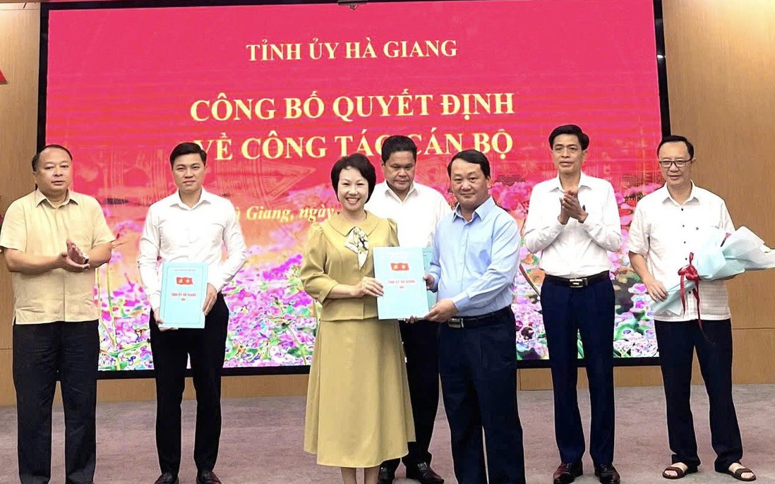 Hà Giang: Công bố Quyết định công tác cán bộ khi sắp xếp, tinh gọn MTTQ, các tổ chức chính trị - xã hội