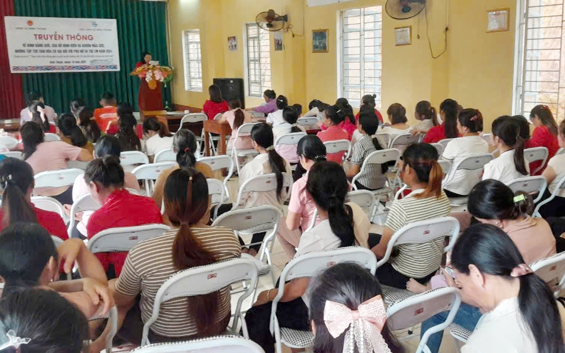 Phát huy vai trò làm chủ của phụ nữ thông qua đối thoại chính sách