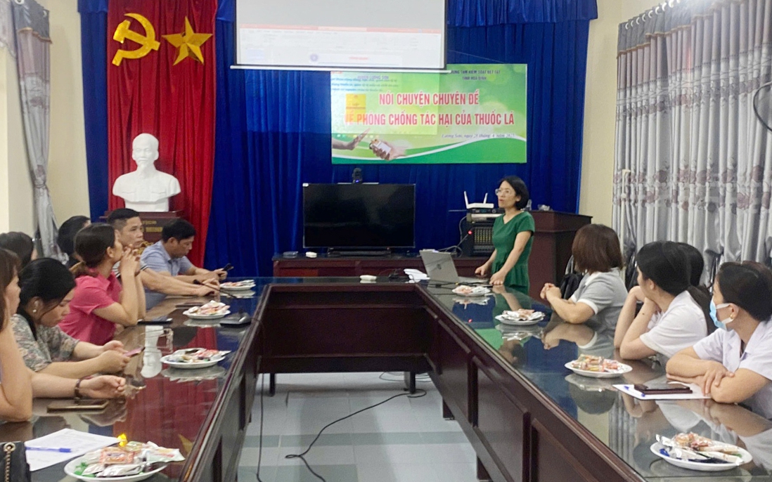 Hòa Bình: Trung tâm Y tế huyện Lương Sơn đẩy mạnh truyền thông phòng, chống tác hại của thuốc lá