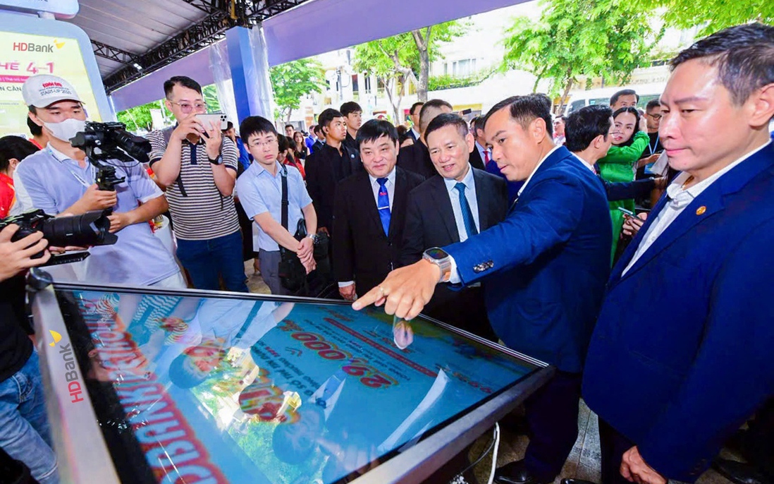 HDBank thúc đẩy tài chính trọn đời bằng hệ sinh thái tài chính số toàn diện